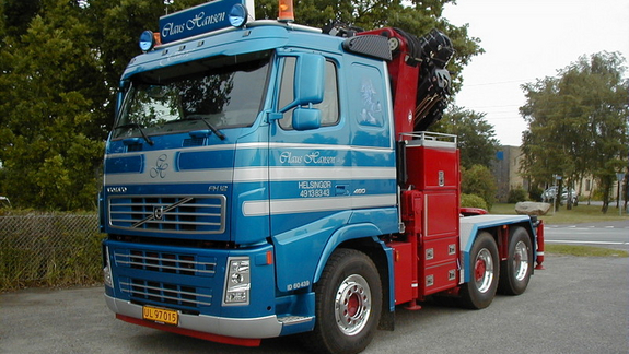 Blå lakering af lastbil uden last